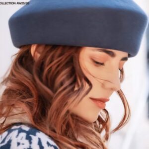 Alessandra C. cappello in feltro
